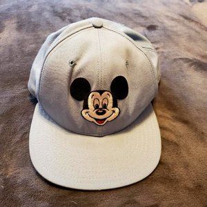 VINTAGE WALT DISNEY MICKEY MOUSE SPORT SNAPBACK HAT CAP DISNEYLAND - CLEAN